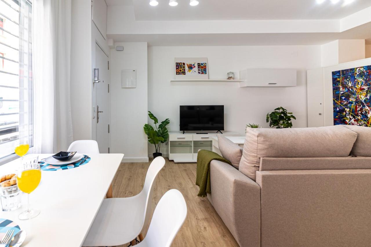 Malagueta Freshapartments Malaga Exterior photo